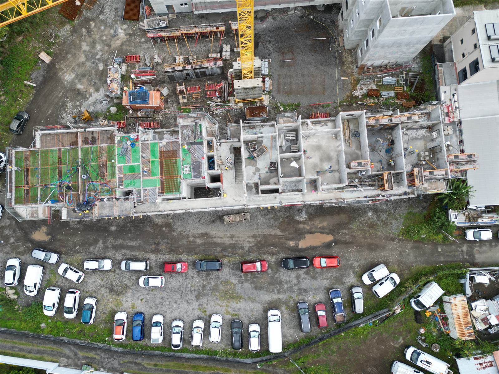 Vue verticale d'un bâtiment en cours d'élévation